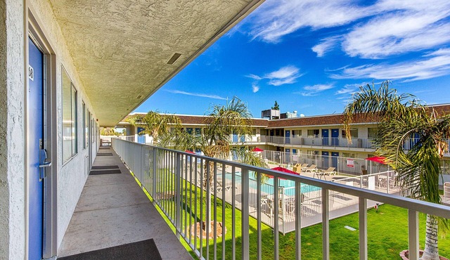 Motel 6 Phoenix North - Bell Road