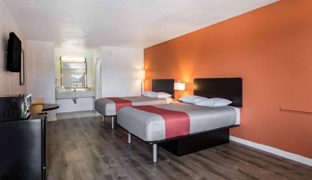 Motel 6 Portsmouth, VA