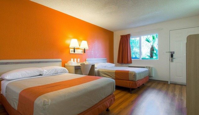 Motel 6 Rancho Mirage, CA - Palm Springs