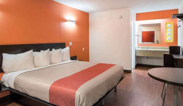 Motel 6 Richmond, VA - Midlothian Turnpike
