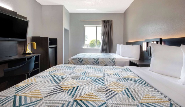 Motel 6 San Antonio, TX - South
