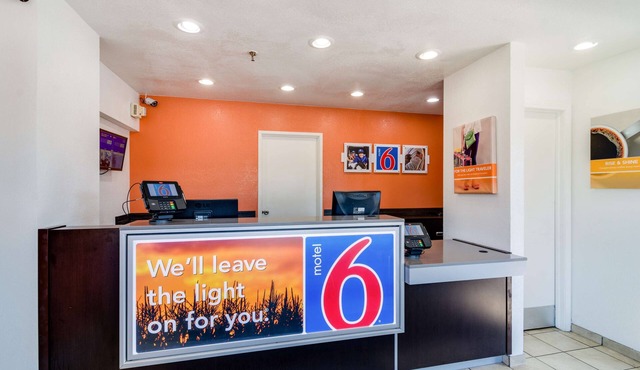 Motel 6 Schiller Park, IL - Chicago O'Hare