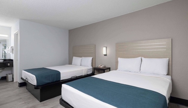 Motel 6 Tempe, AZ - Broadway - ASU