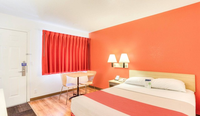 Motel 6 Tigard, OR - Portland South - Lake Oswego