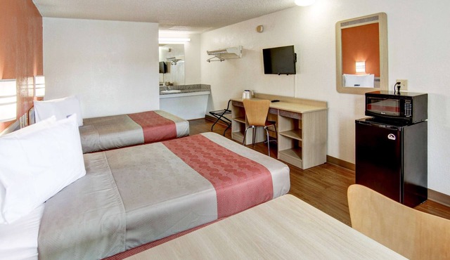 Motel 6 Union City, GA - Atlanta Airport
