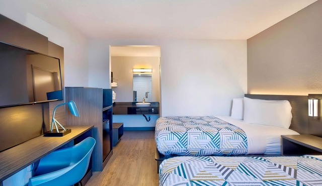 Motel 6 Vallejo, CA - Six Flags West