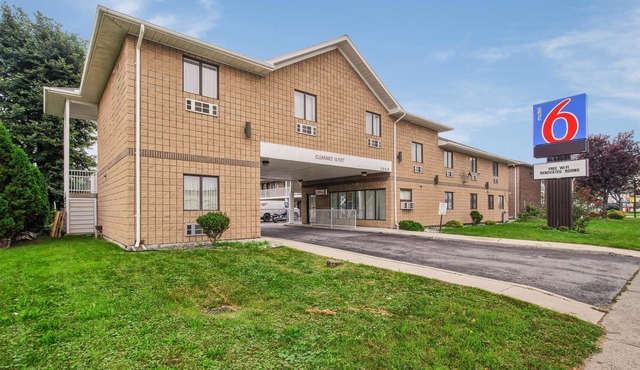 Motel 6 Windsor, ON