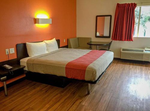 Motel 6-Woodway, TX