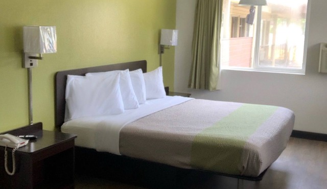 Motel 6 Yakima, WA - Downtown