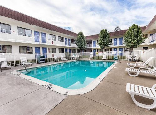 Motel 6-Yreka, CA