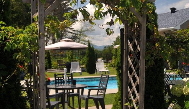 Motel des Cèdres