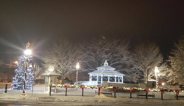 Mother-In-Law Mansion in the Heart of Eagle - 3 bedroom home