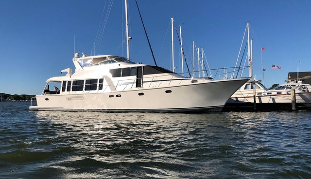 Motor Yacht Indulgence- Ever dream of a Yachting Lifestyle? Cruises included!