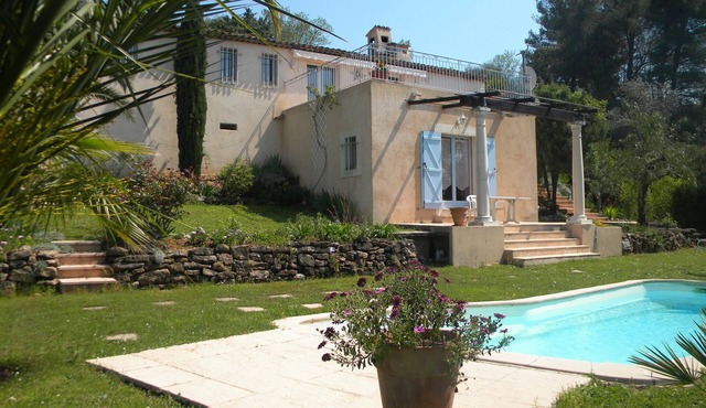 MOUANS SARTOUX VILLA, POOL, PANORAMIC VIEW, 15 MN BEACHES CANNES - WIFI