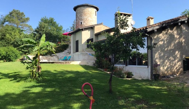 Moulin à vent de Prentygarde en Dordogne