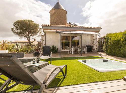 Moulin 18ème siècle, 3 chambres, jardin, wifi à Monnières - FR-1-306-1164
