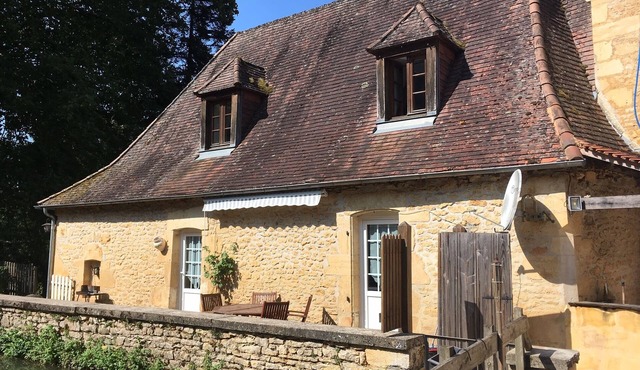 Moulin aux Ans, charming gîte in a former schoolhouse