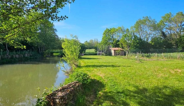 Moulin Cozanne, spa and sauna gîte in the heart of the vineyards.