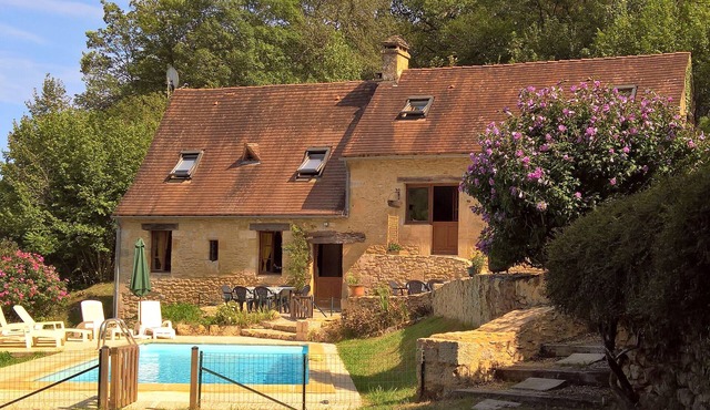 Moulin de la Grenaderie – Peaceful Retreat with Pool in the Heart of Périgord Noir