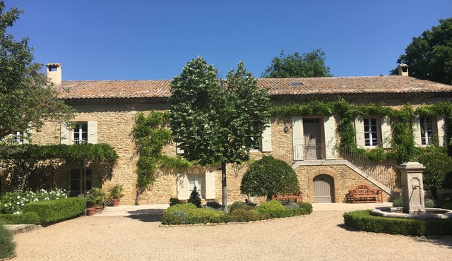 Moulin de Vaucroze cottage in Provence near Avignon
