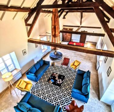 Moulin des ducs grand format by Vindihouses - piscine chaffée - escalade - billard - fitness - etc