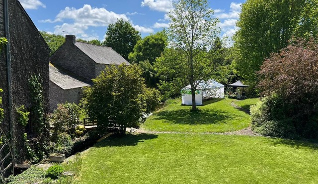 MOULIN Menhirs & nature reserve