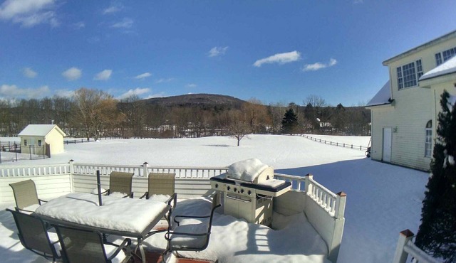 Mounatin Getaway in the Heart of the Berkshires!