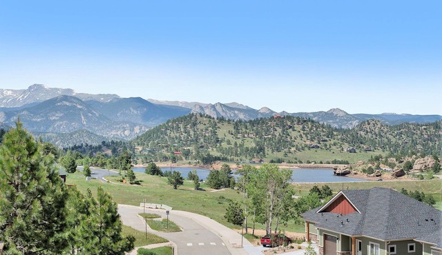 Mount Chiquita 10A - 2 Br Condo with Private Hot Tub - Lake and Mountain Views