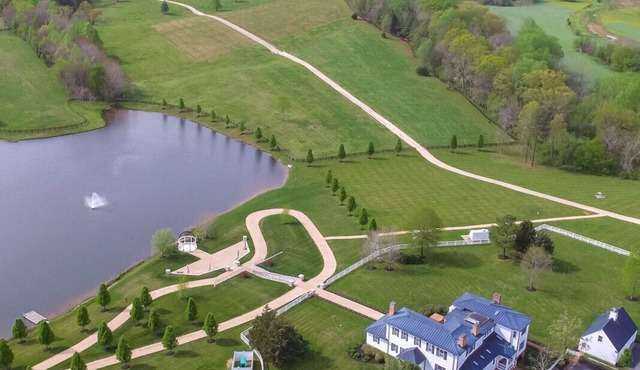 Mount Ida Manor in Virginia Wine Country