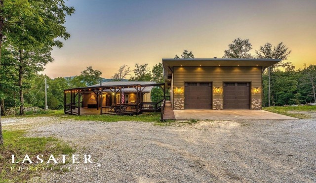 Mount Judea Scenic Solitude - A Modern and Private Luxury Escape