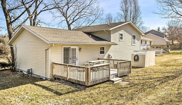 Mount Pleasant Home - 2 Mi to Charming Downtown!
