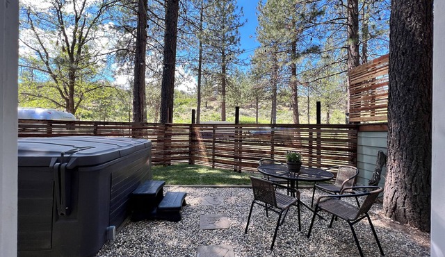 Mount Shasta private Guest Suite at a clean & peaceful Campground