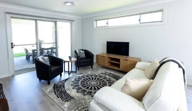 Mount View Escape Brand New House, mtn views