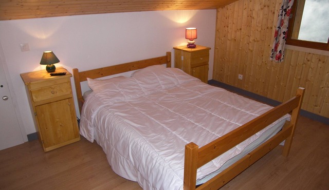 Mountain apartment with superb view of the Lachat mountain