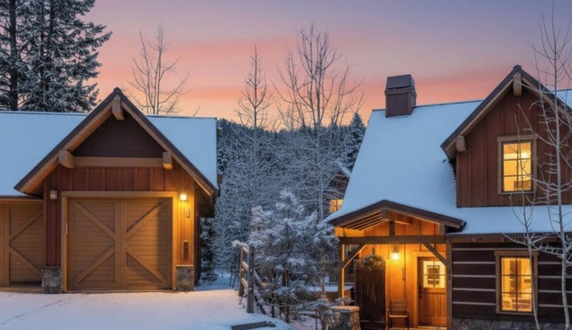 Mountain Adventure Base Near Lake Cascade
