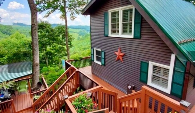 Mountain and River Views - Tucked in the Trees - Wrap Around Porch