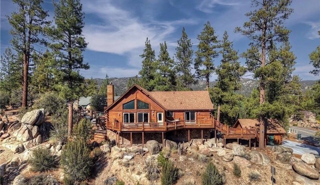 Mountain and Ski Slope Views Eagle Mountain Estate Private Retreat