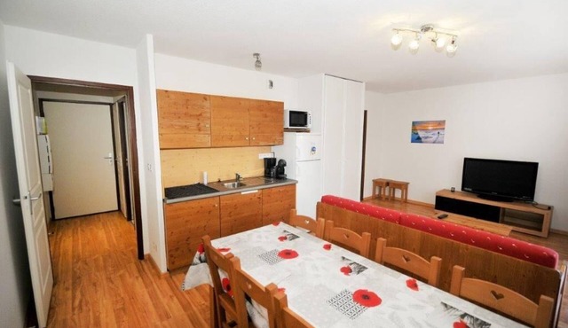 Mountain apartment at the start of cross-country skiing and hiking trails