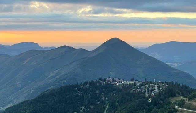 Mountain apartment at the foot of the pistes GUZET NEIGE PYRENEES with balcony