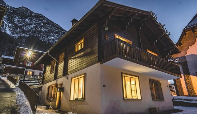 Mountain apartment near Zermatt