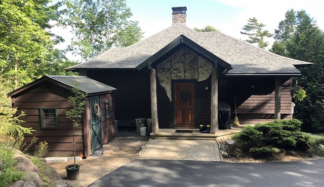 Mountain Ash House, walk to Mirror Lake and Main Street