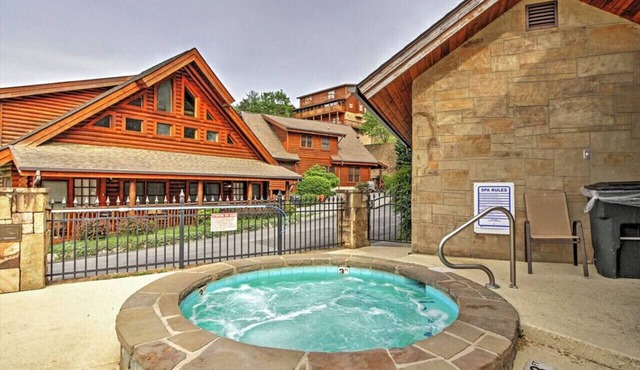 Mountain Bliss: Resort Cabin - 5 min to Dollywood