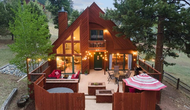 Mountain Boho A-Frame! ★ Peak Views ★ Hot Tub ★