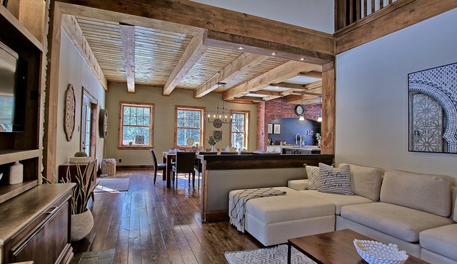 Mountain Cottage - Hot tub, Poker & Pool tables
