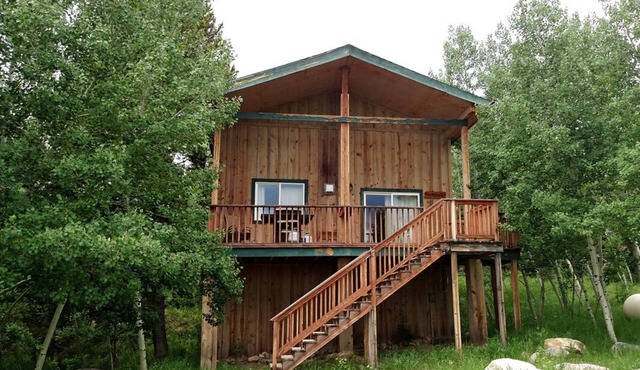 Mountain Cabin boasting several outdoor amenities for all seasons