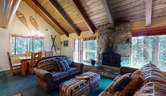 Mountain Cabin just minutes from Yosemite’s south entrance