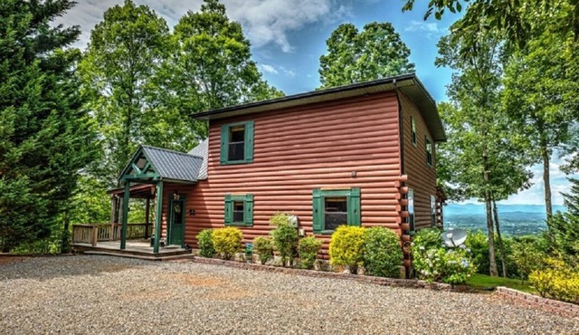 Mountain Cabin Near Town! Amazing Views! DISCOUNTS-7+ Nights, Military & More!