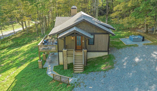 Mountain Cabin Oasis: hot tub&fire pit