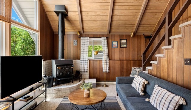 Mountain cabin tub & fireplace near Bryce Resort