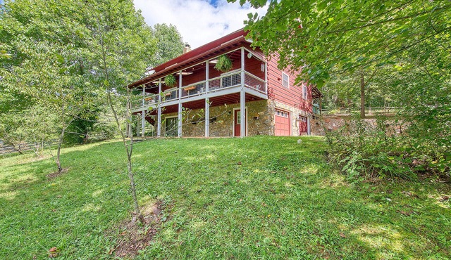 Mountain Cabin with Hot Tub, Fire Pit, & Views ~ Sleeps 14!